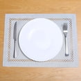 thumbnail image 1 of Mantel Individual Resistente Al Calor Macarena Hecho a Mano Gris Claro, 1 of 8