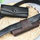 thumbnail image 5 of Ounissouiy Artesanía retro y moda de PU con hebilla Avanzada PU Touch PU Gafas Caja Hebilla Borde fino Costura Retro Almacenamiento y organización del hogar Color café oscuro, 5 of 6