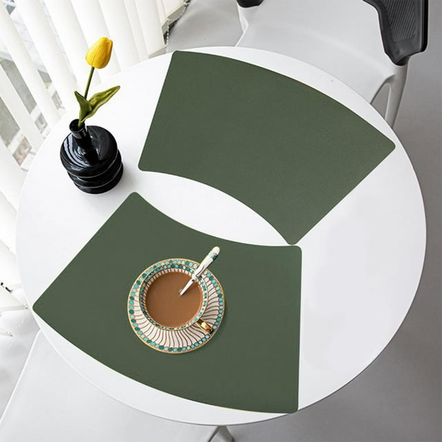 Feltree Tampons Isolants Élégants en Forme d'Éventail Tapis de Table Ronds Décorations de Table en Cuir Imperméable et Anti-Huile