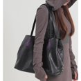 thumbnail image 2 of 2024 Nuevo bolso de hombro multicapa de cuero de alta calidad para mujer, bolso de mano sencillo todo en uno de gran capacidad para el ocio y el viaje diario a la moda, 2 of 5