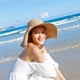thumbnail image 5 of Sombrero de paja con protección solar para playa, de circunferencia de 56 a 57 cm, plegable, para playa, para mujer, 5 of 6