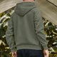 thumbnail image 4 of Sudadera con capucha para hombre, estilo informal, con capucha, color liso, mangas largas en los hombros, blusa de poliéster., 4 of 5