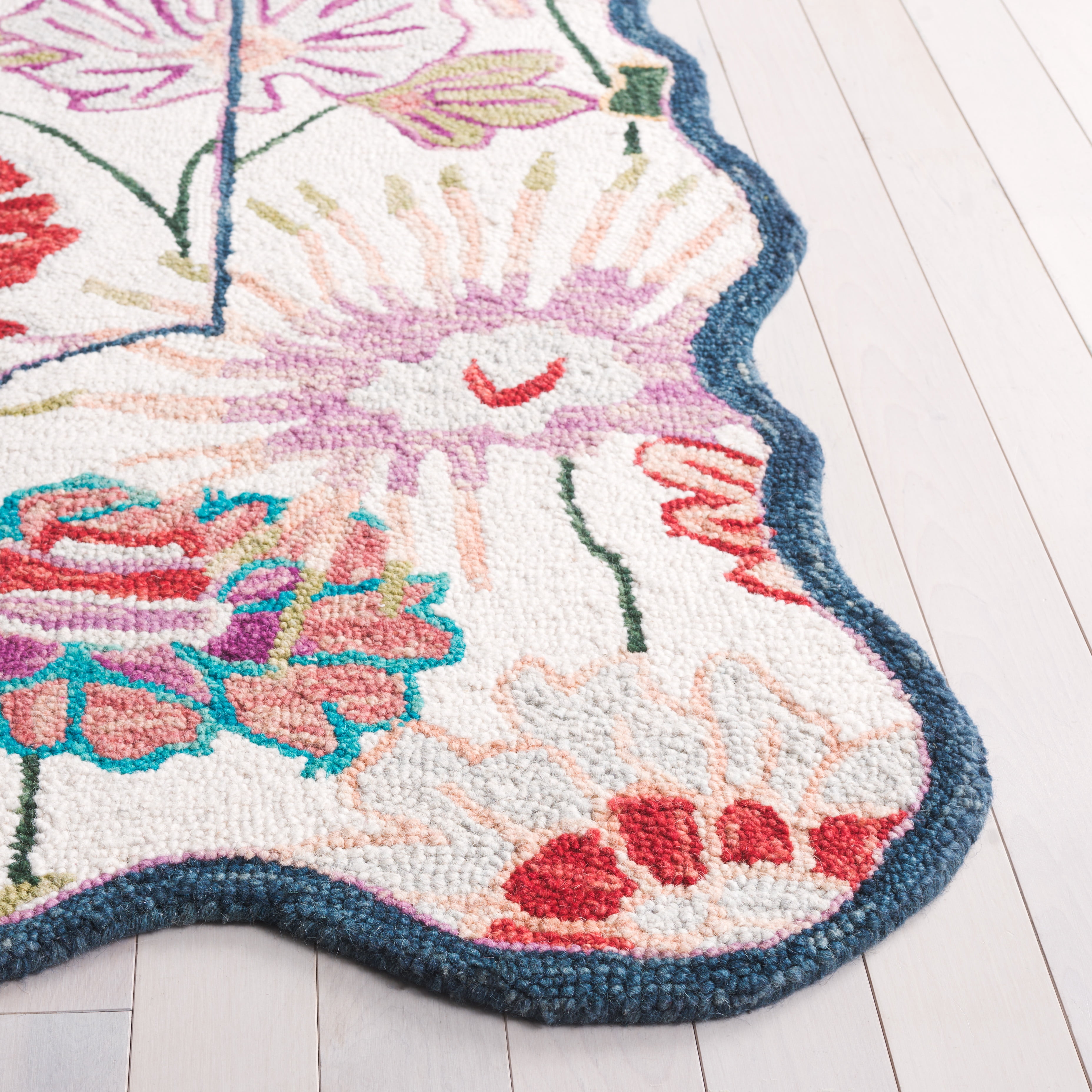 SAFAVIEH Jardin Jack Floral Area Rug, Green/Ivory, 5' x 8'