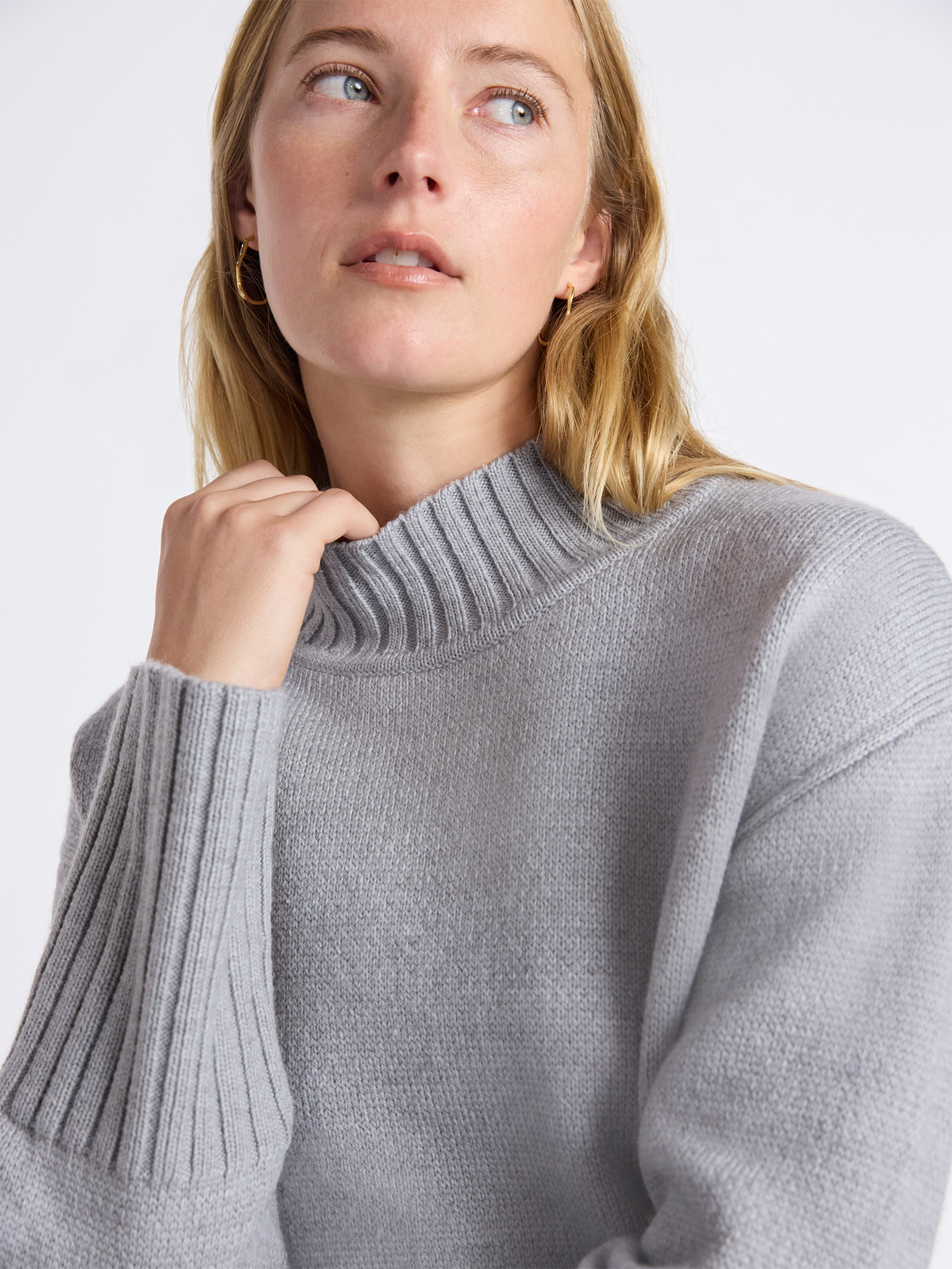 Free Assembly Women's Mock Neck Pullover Sweater with Tall Cuffs, Midweight, Sizes XS-XXL