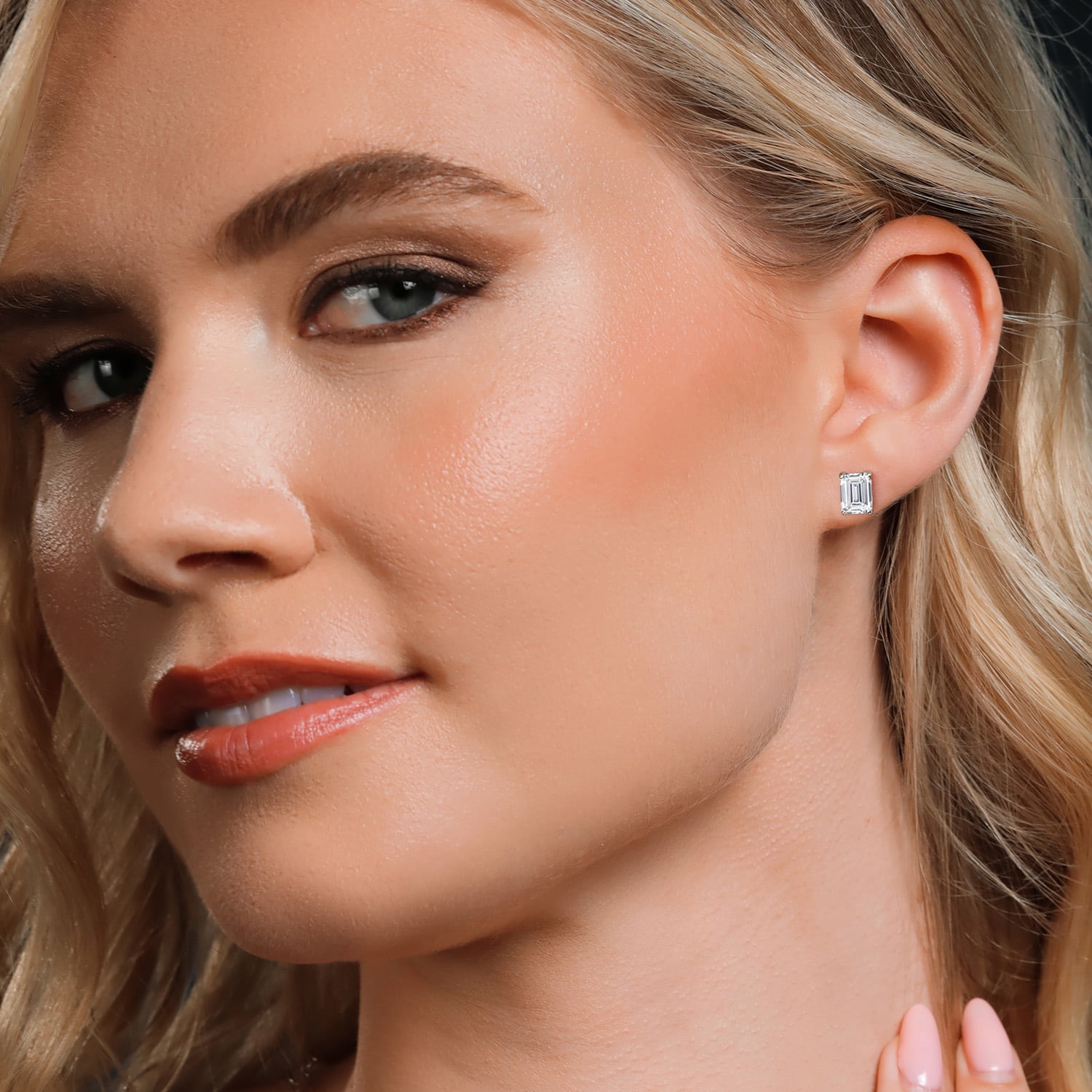 Gem Stone King 14K Gold IGI Certified Lab Grown Diamond Stud Earrings | 4 Ct | Emerald Cut | D-E Color | VS1-VS2 Clarity | Gold Earrings for Women Men