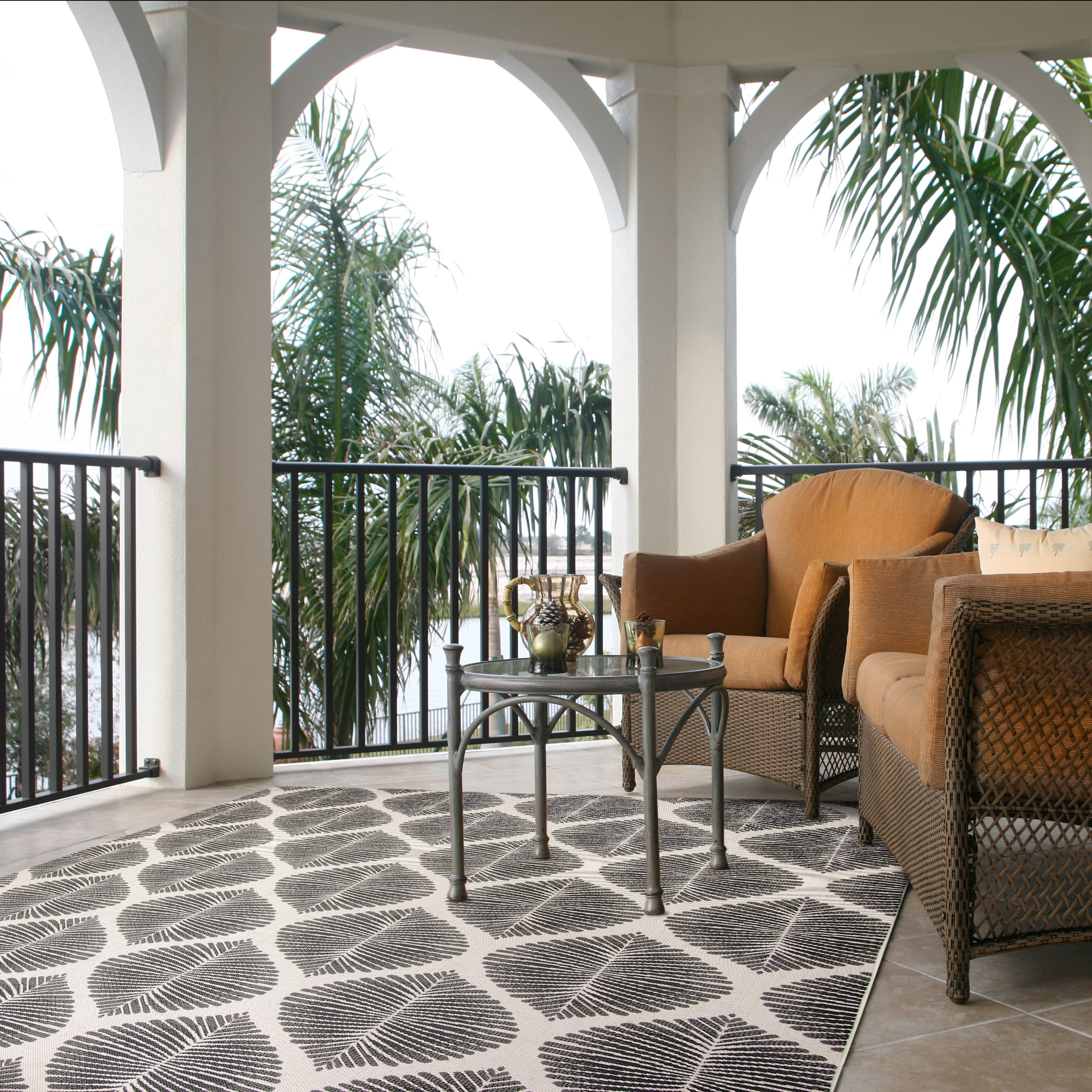 Safavieh Courtyard Deborah Geometric Indoor/Outdoor Area Rug, Gray/Light Gray, 8' x 11'
