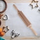 thumbnail image 5 of Rodillo de madera con relieve navideño, utensilio de cocina Estilo A, 5 of 9