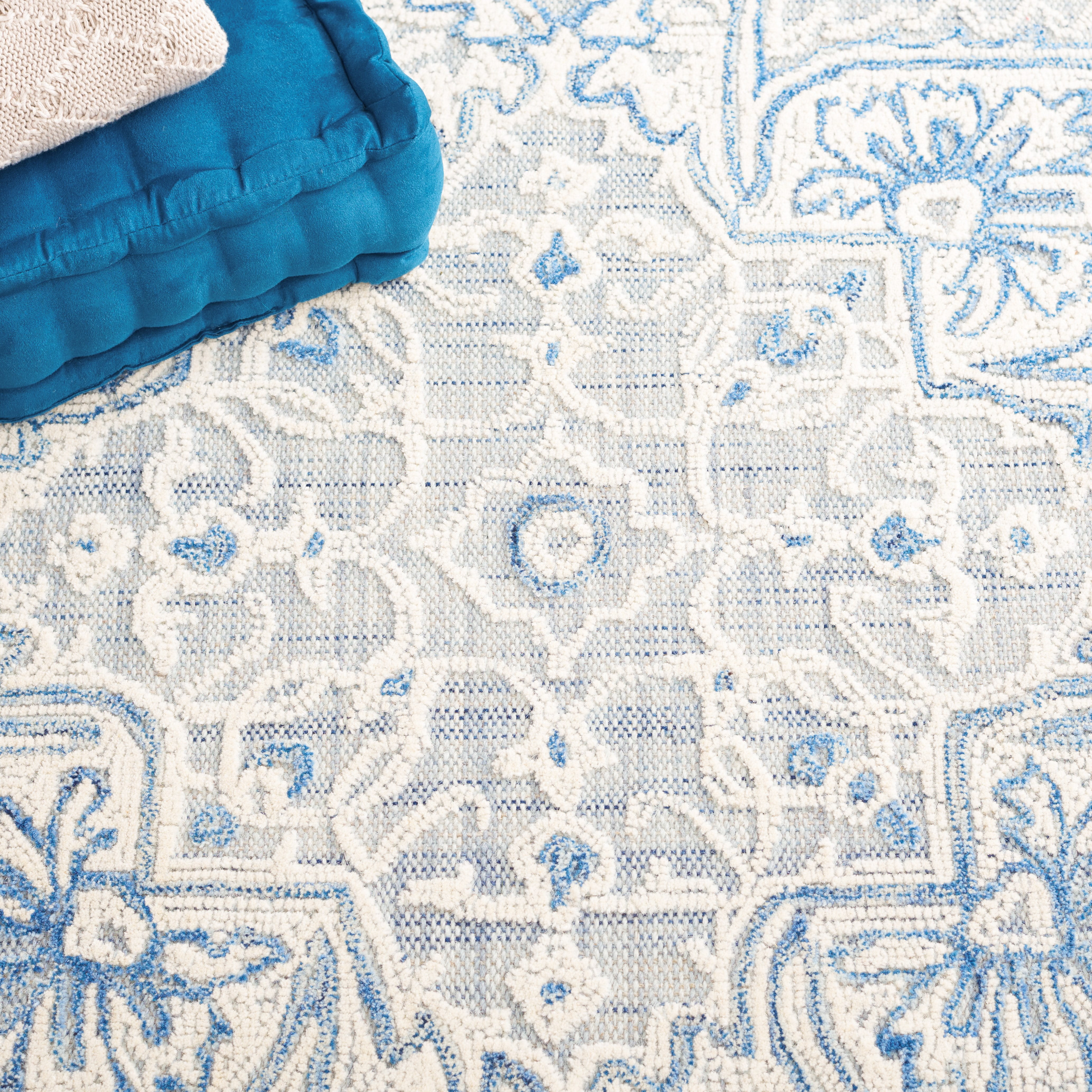 SAFAVIEH Trace Mia Medallion Area Rug, Blue/Ivory, 6' x 6' Square