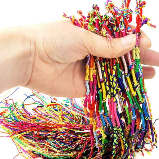 Cateissary 10 Uds. Brazaletes coloridos de cuerda de la amistad de la línea tejida a mano de color al azar Tela de costura y artesanía