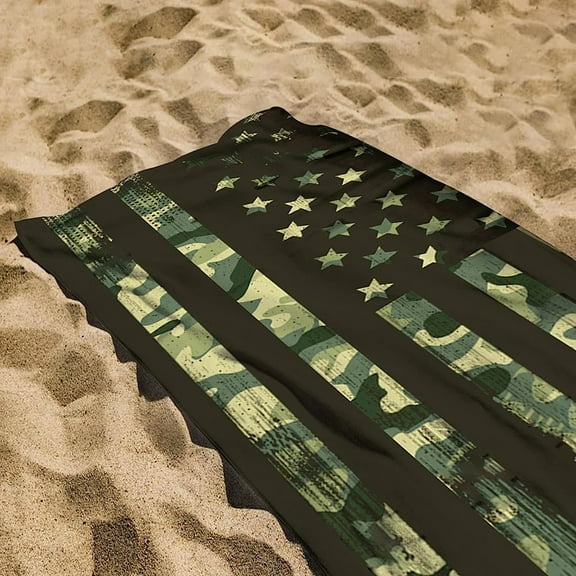 SDJMa Microfiber Beach Towel, 30"x60" Oversized Lightweight Thin Camouflage American Flag Beach Towels, Compact Sand Free Super Absorbent Swim Pool Blanket for Adults Kids Outdoor Traveling