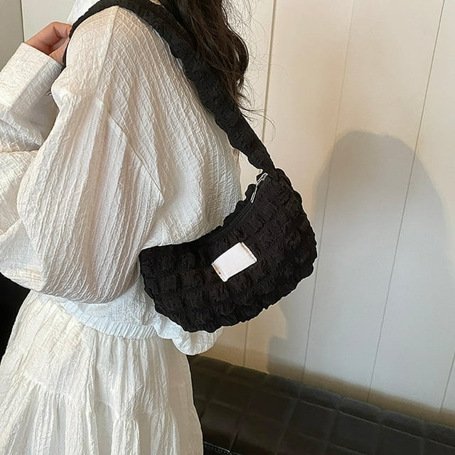 Bolso bandolera de cuero vegano para mujer | Bolso de mano plegable de nailon suave y holgado | Correa ajustable | Bandolera o bolso de mano versátil | Diseño casual con estilo | 22x14x6cm | 1