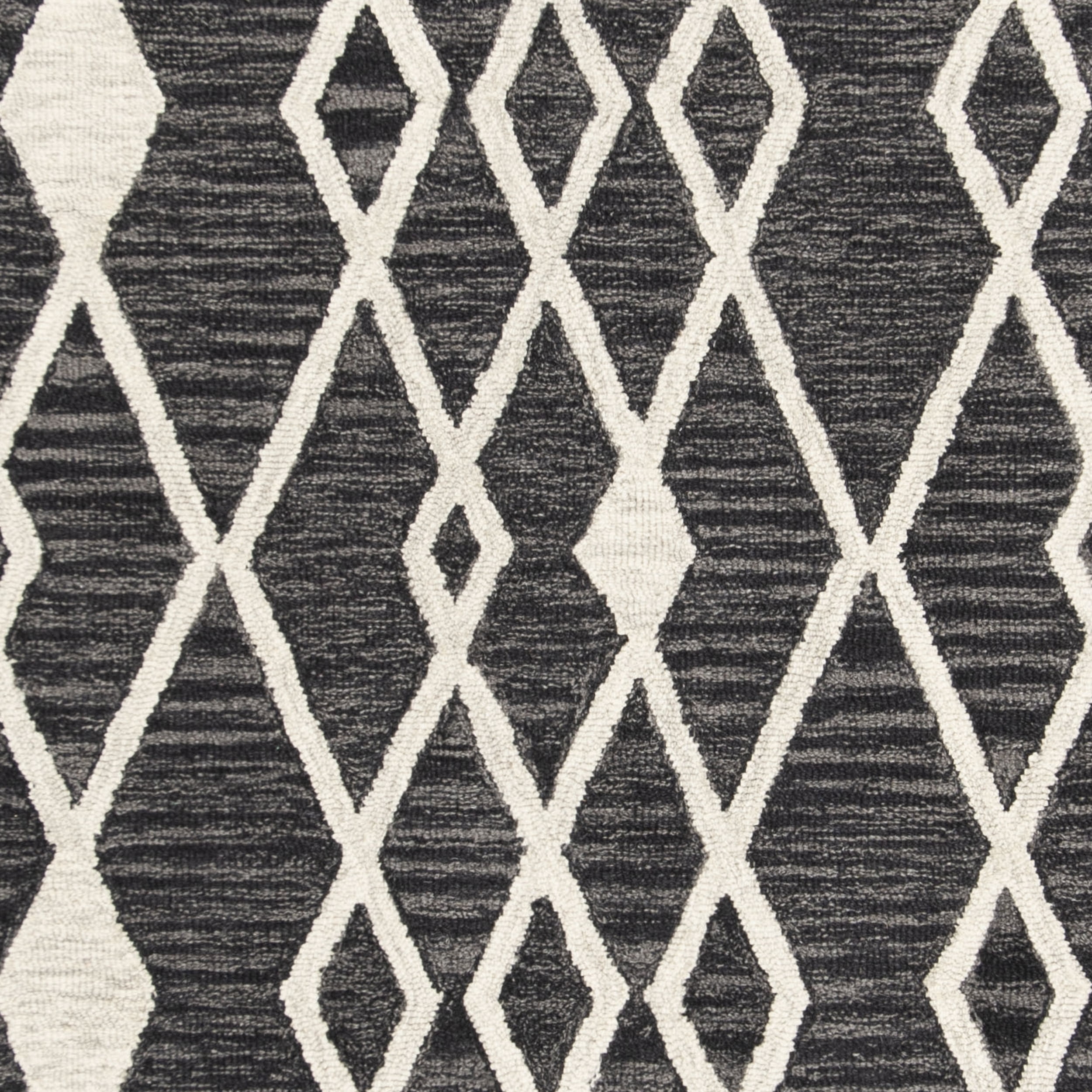 SAFAVIEH Micro-Loop Donella Geometric Aztec Wool Area Rug, Charcoal/Ivory, 5' x 8'