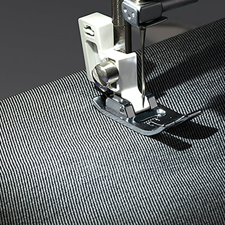 Brother RLX3817G Máquina de coser de 17 puntadas (gris) con bobinas de 36  piezas e hilos de coser (renovado) (2 artículos)
