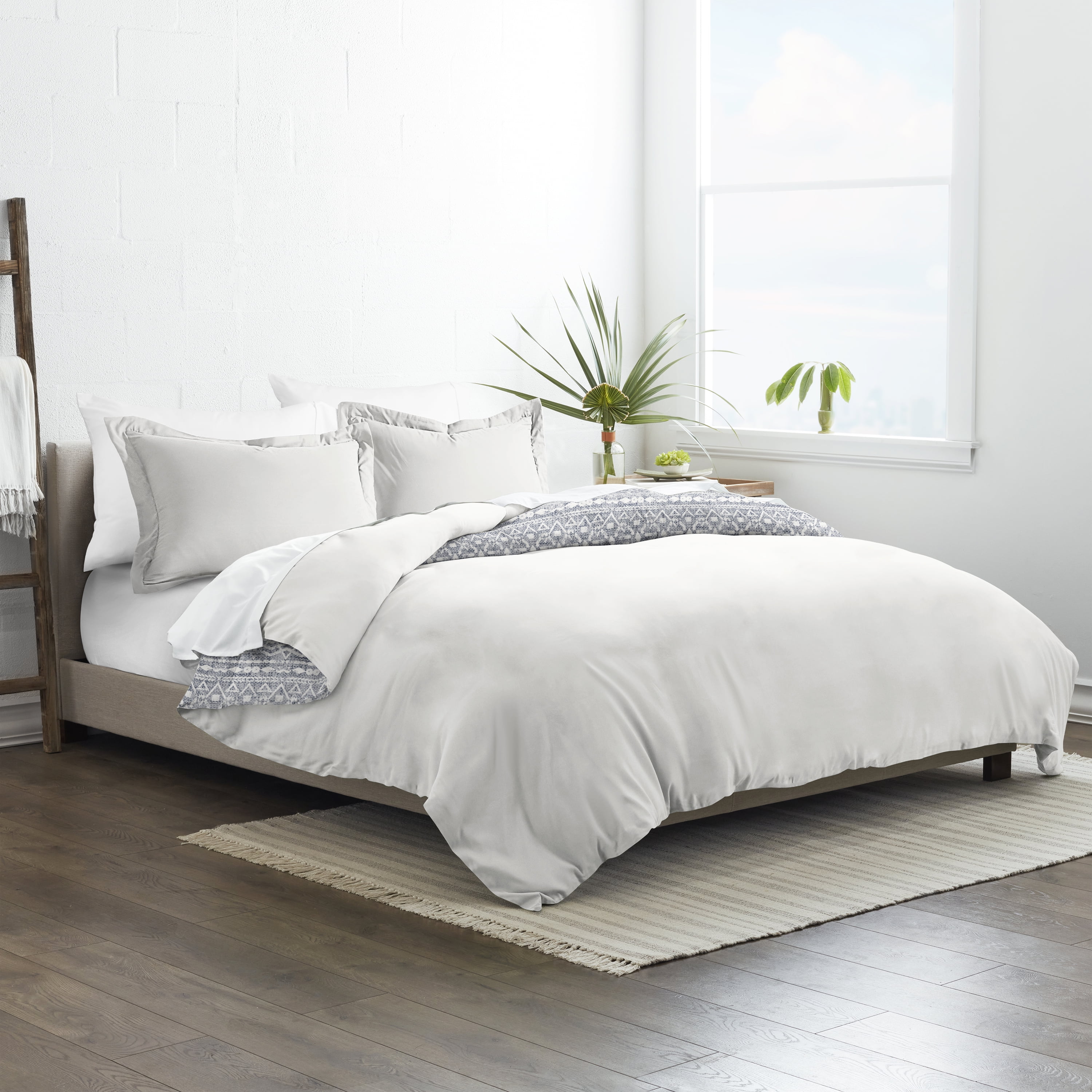 Noble Linens Blue Reversible Modern Rustic Print 2-Piece Duvet Cover Set, Twin/TwinXL