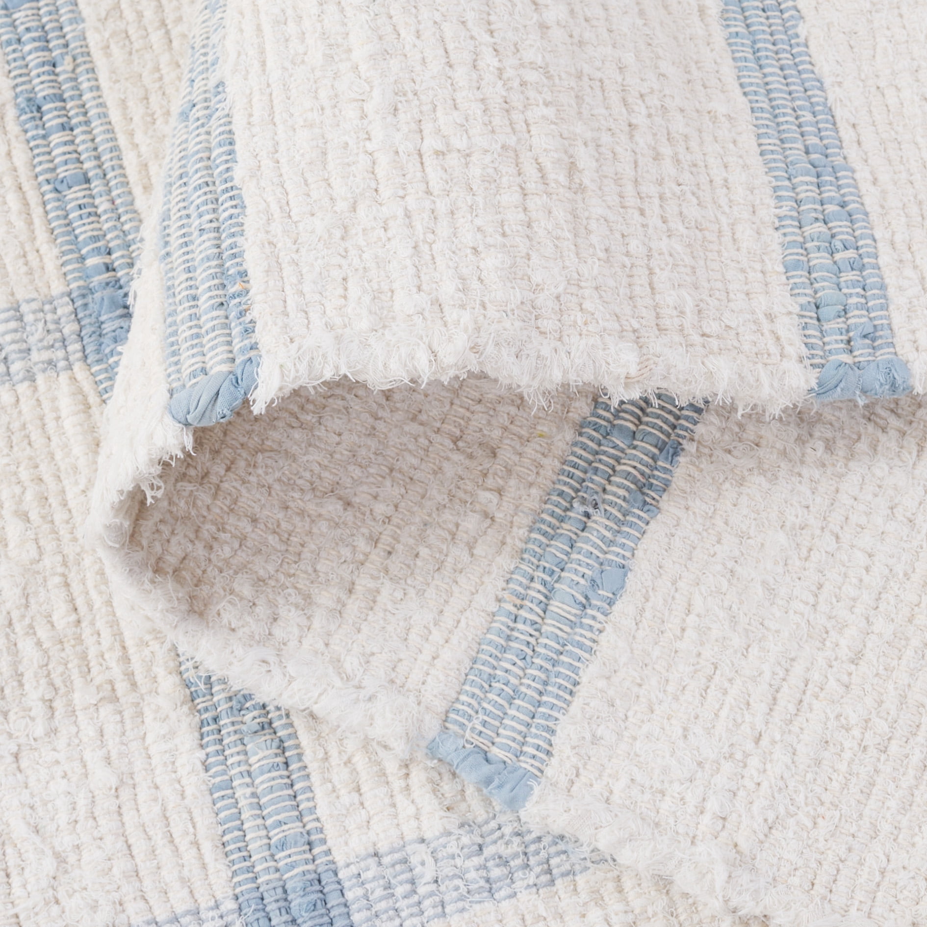 SAFAVIEH Montauk Bevin Checkered Area Rug, Ivory/Blue, 6' x 6' Square
