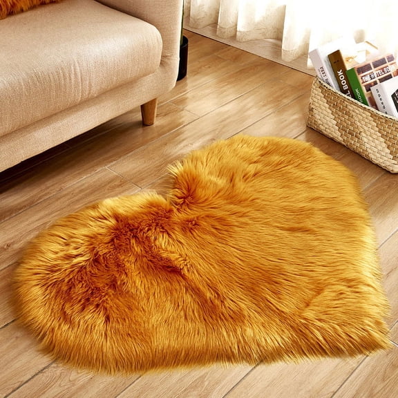 Mictong heart-shaped carpet, 23.63 * 19.69 inch plush carpet, plush carpet for living room and bedroom, comfortable heart-shaped carpet for home decoration, 1 piece, Yellow camel