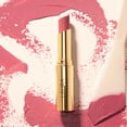 thumbnail image 4 of Bálsamo Labial LAURA GELLER NEW YORK In The Buff Hidratante Vitamina E Acabado Semibrillante, 4 of 9
