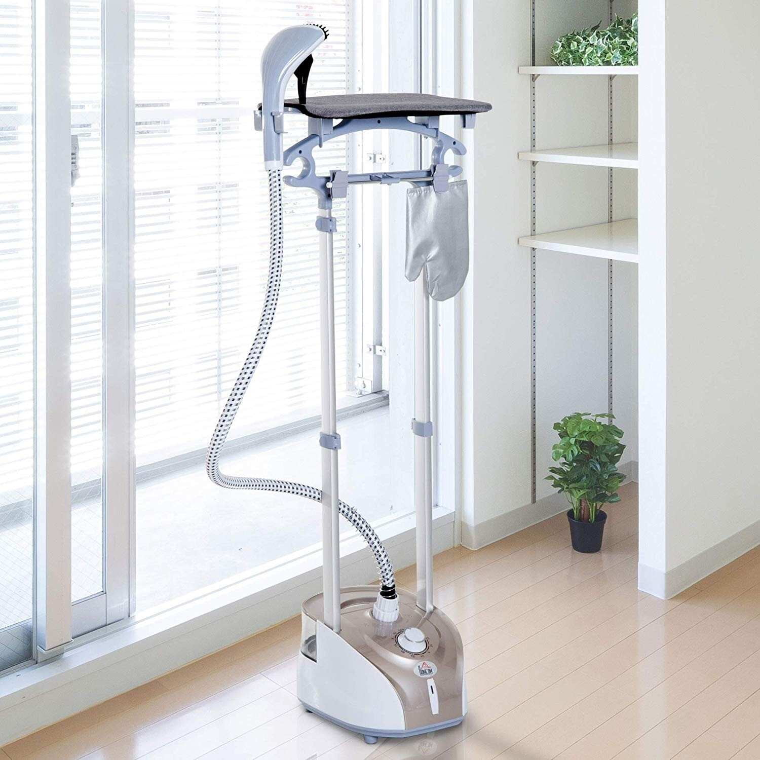 clothes steaming stand