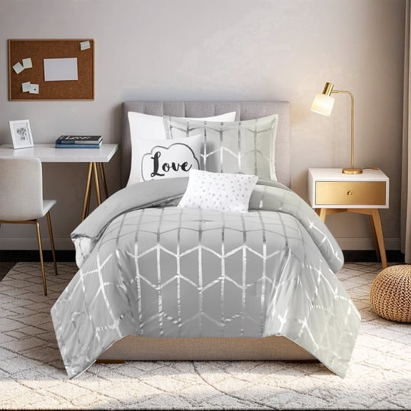 Intelligent Design Raina Metallic Printed Comforter Set in Grey and Silver