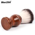 thumbnail image 3 of Cepillo de afeitar BlueZOO con mango de madera y cerdas de nailon, ideal para cuidado masculino y uso diario, compacto y fácil de transportar., 3 of 6