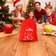 thumbnail image 4 of Decoraciones navideñas, adornos navideños, regalos navideños. Bolsa de regalo navideña de terciopelo rojo con cordón, bolsa estampada para dulces y galletas, bolsas de tela para regalos., 4 of 7