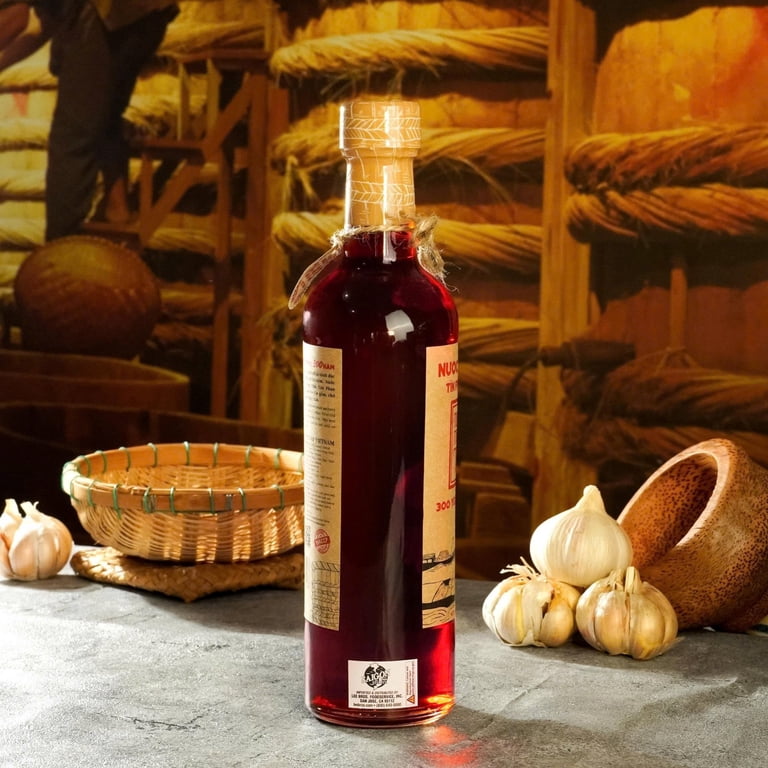 Lang Chai Xua, Fish Sauce, 40°N Protein, 500ml Glass Bottle