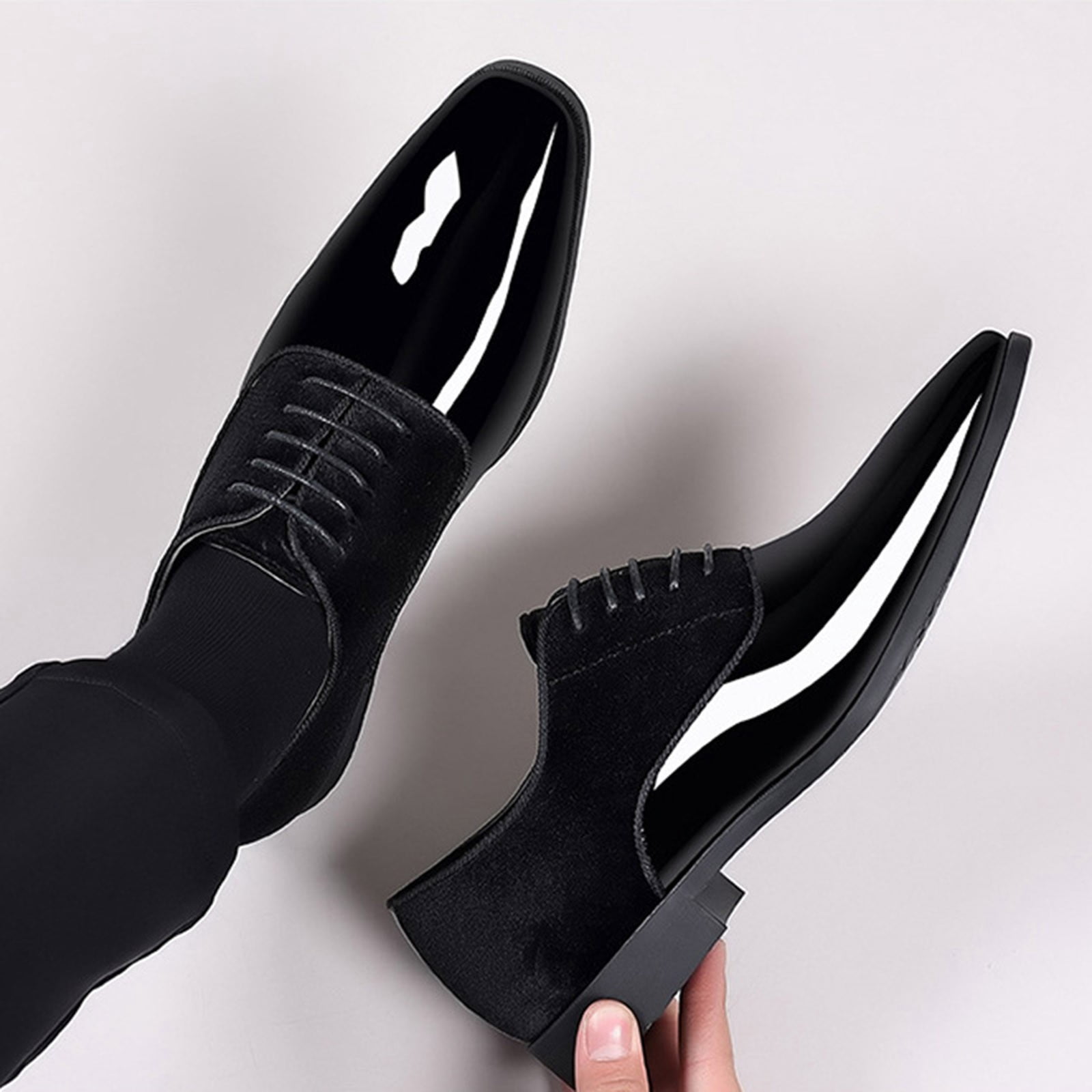 Xucatan Men's Dress Shoes Business Oxfords Patent Leather Dress Shoes Classic Loafers Formal Pointed Lace Up Business Tuxedo Shoes Gift
