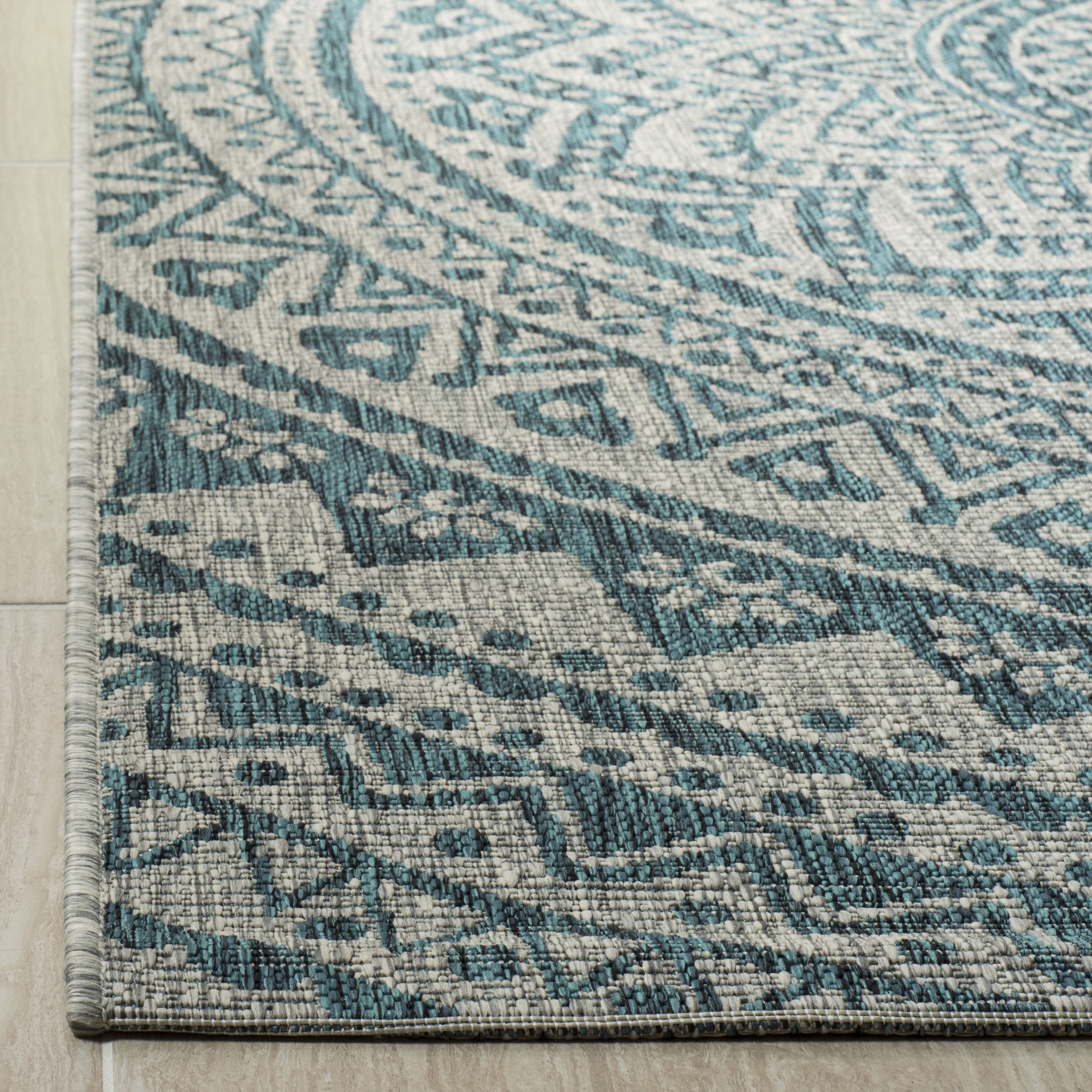 SAFAVIEH Courtyard Josiah Floral Medallion Indoor/Outdoor Runner Rug, Light Grey/Teal, 2'3" x 12'