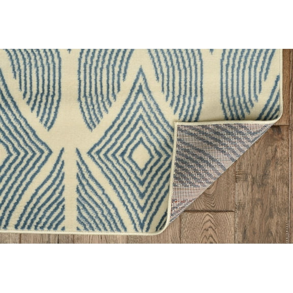 Riverbay Furniture Transitional Polypropylene 4'3"x7'3" Rug in Bone and Blue