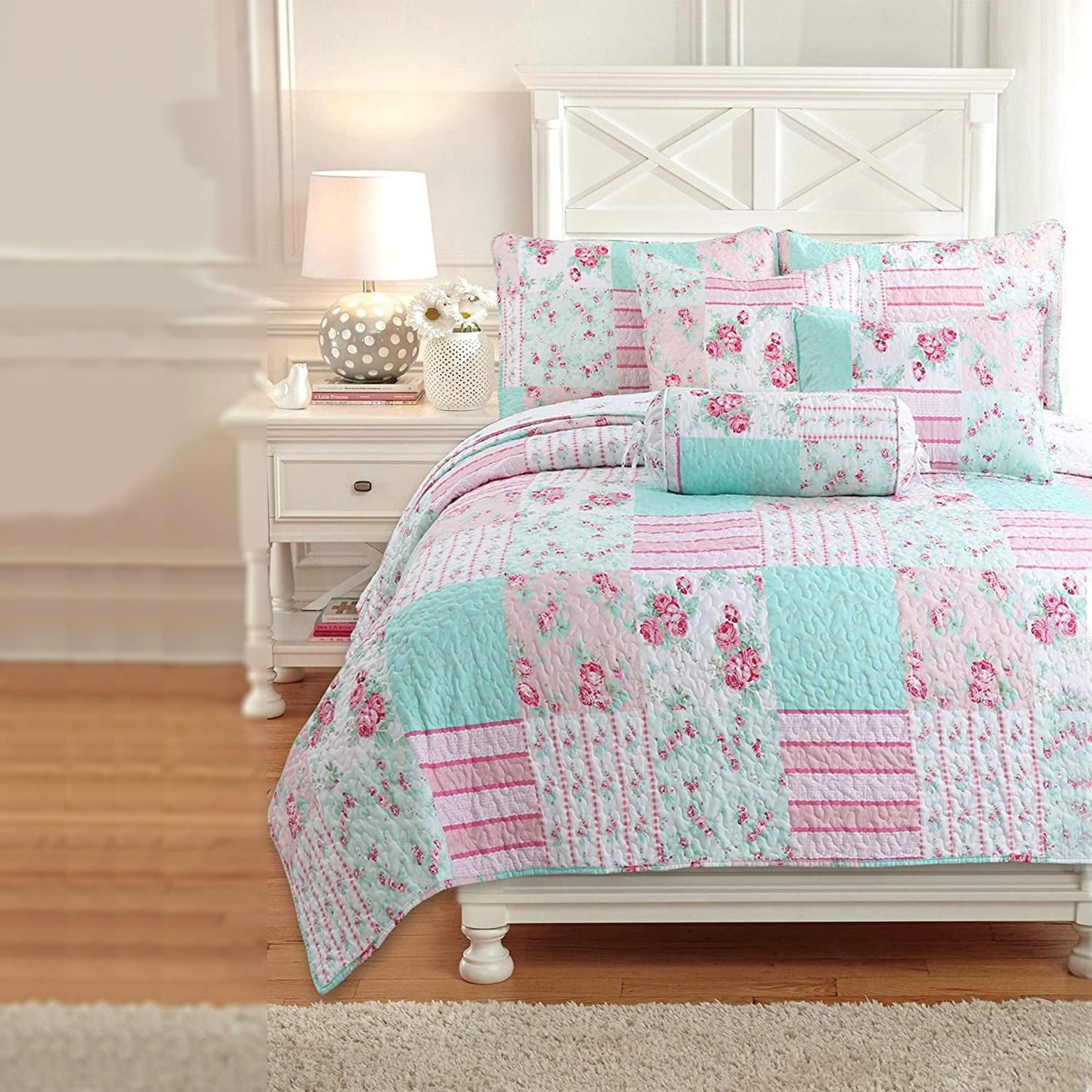 Cozy Line Pink Garden Floral Pink Blue Reversible 3-Piece Quilt Bedding Set, King Set