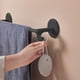 thumbnail image 4 of Perchero para Zapatillas de Baño, Ahorra Espacio de Pared, Instalación Adhesiva Sin Perforaciones, Plástico Duradero, Baño Ordenado y Fácil de Limpiar, Tamaño 46,5 X 7,5 X 4 Cm, 4 of 6