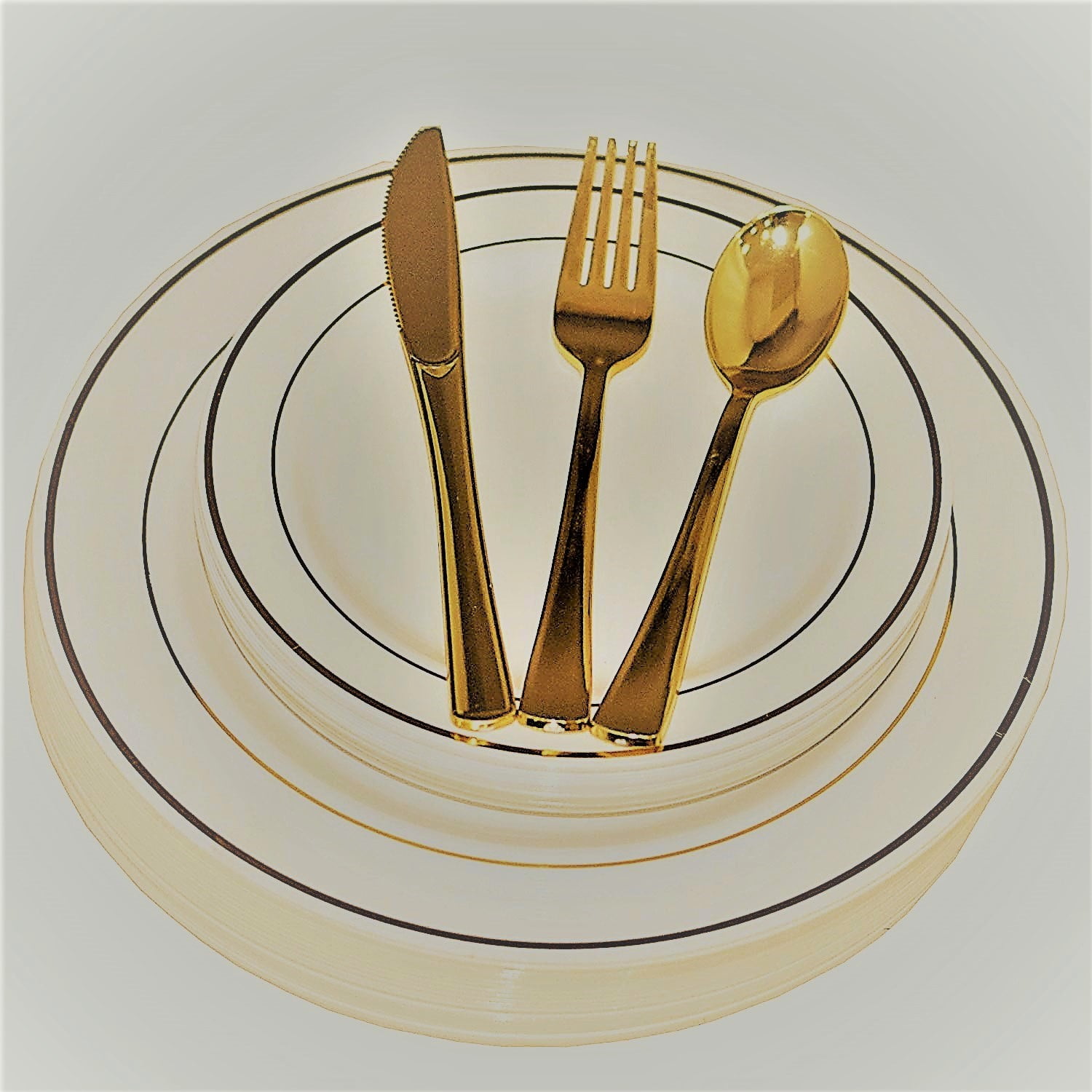 Exquisite 200 Piece Plastic Dinnerware Set Includes 40 of Each