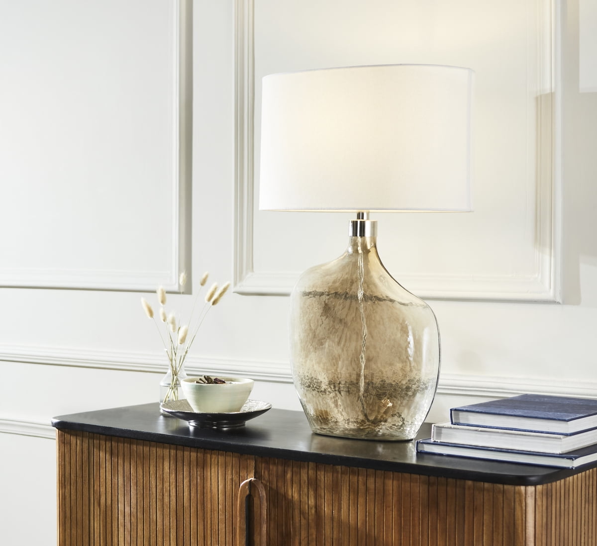 SAFAVIEH Celensa 27.5 in. Modern Artistic Table Lamp, Gold