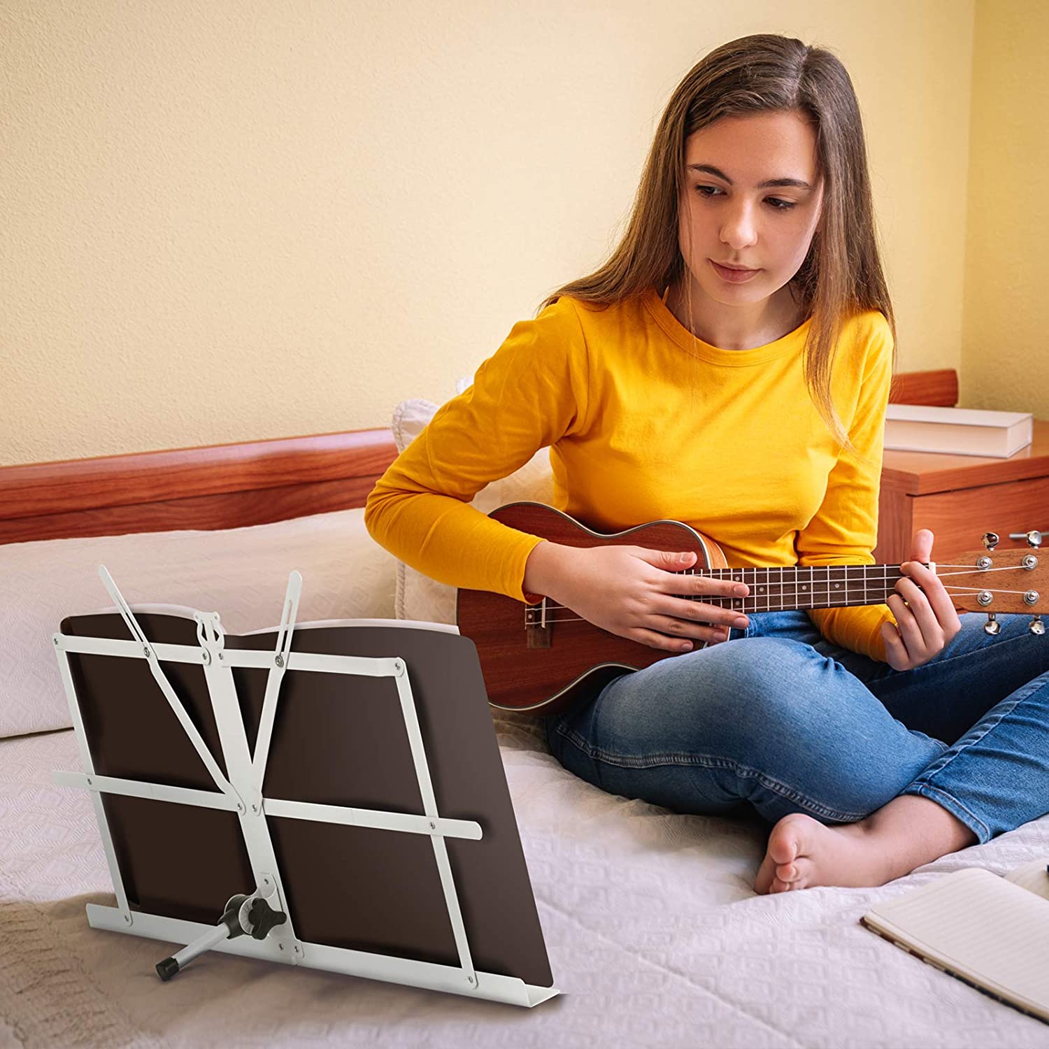 CAHAYA Portable Sheet Music Stand: Dual Use Desktop Book Holder Folding Lightweight Extra Stable Reinforced with Carrying Bag and Clip for Students Musicians Height Adjustable up to 54.3" CMS0204W