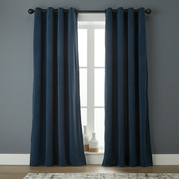 Better Homes & Gardens Velvet Grommet Blackout Single Curtain Panel, Navy, 52" x 95"
