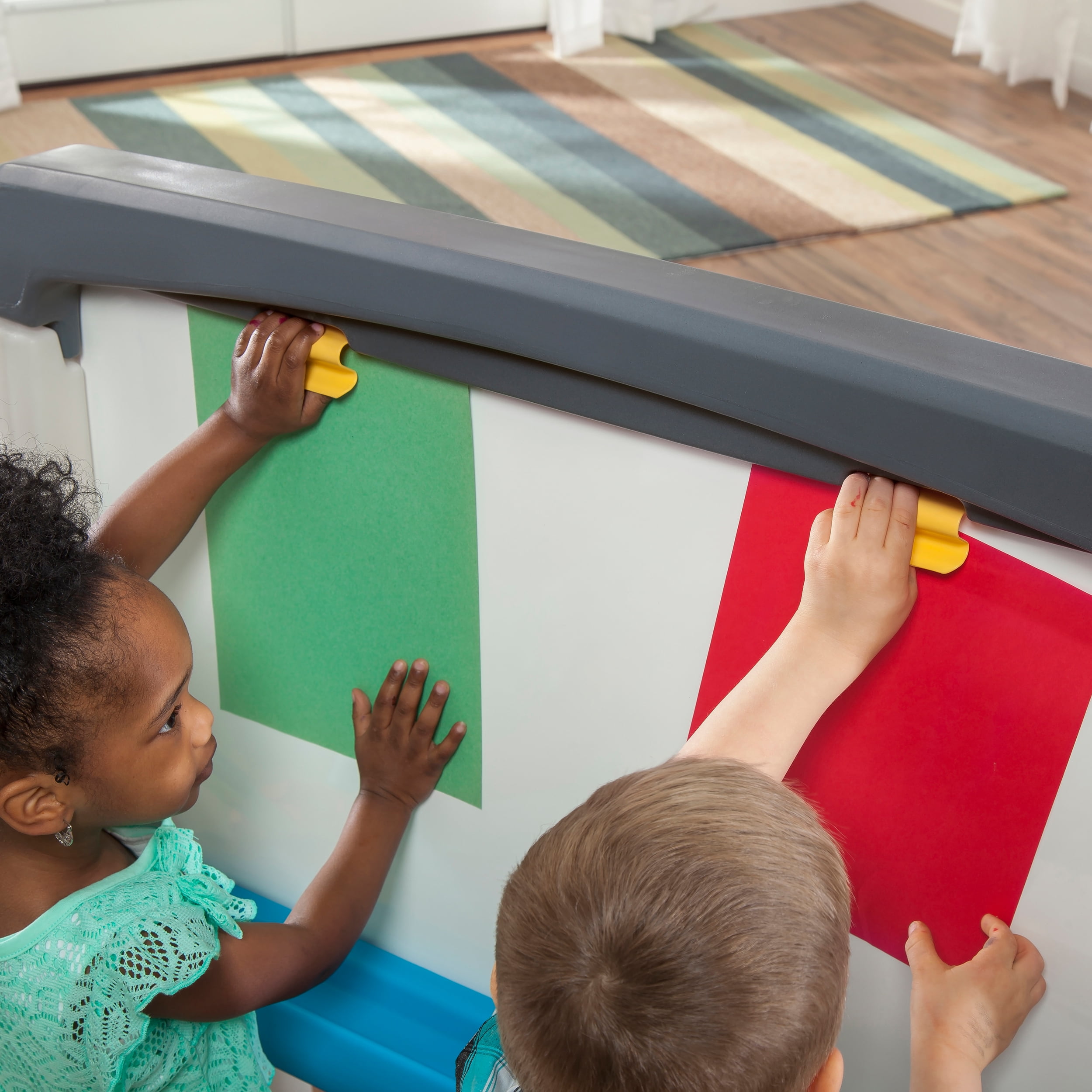Step2 jumbo art easel for kids hotsell