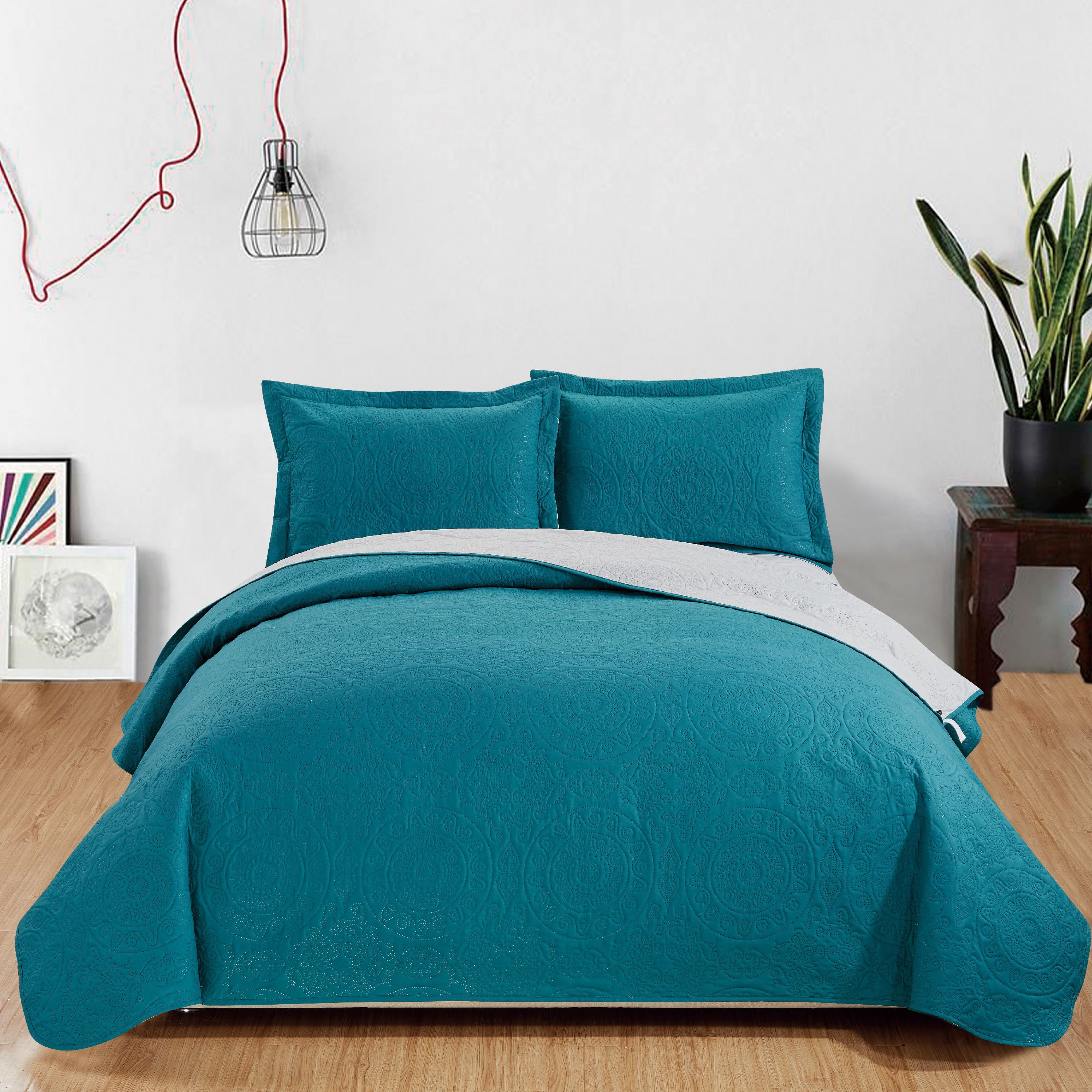 Lexington 3Piece Reversible Quilt Set Queen, Turquoise/Grey