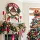 thumbnail image 5 of Corona navideña de madera con Papá Noel, muñeco de nieve, alce y corona de ratán para colgar en la puerta para decoraciones navideñas, 5 of 7