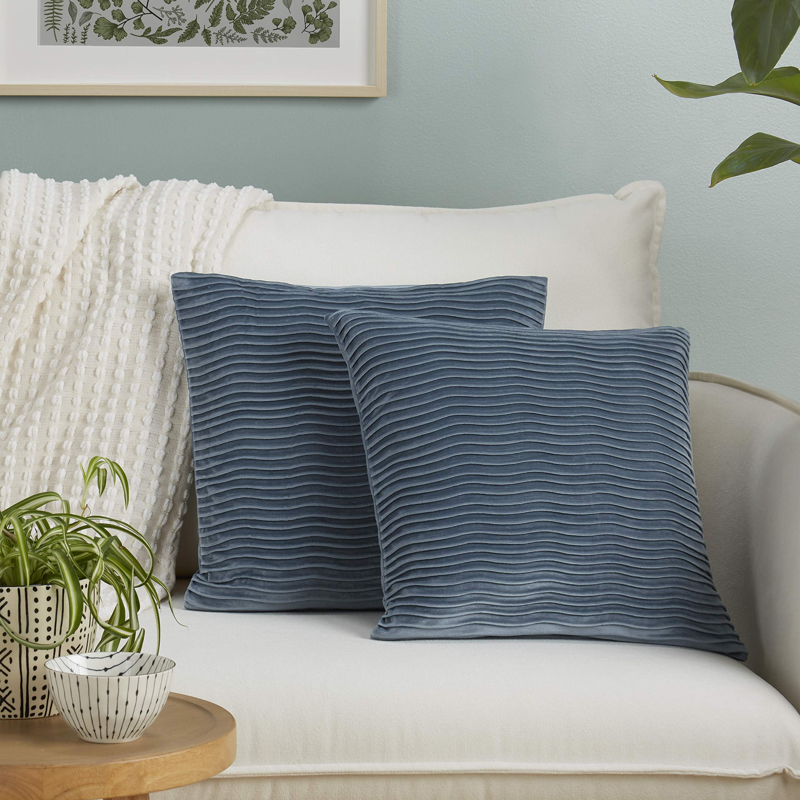 SoHome Luxury Velvet Throw Pillow Covers, Pack of 2 Blue Decorative