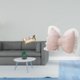 thumbnail image 2 of Sofá Miniatura De Madera Con Un Adorable Cojín Con Lazo. Cómodo Mueble Moderno Para El Hogar, Ideal Para Casas De Muñecas, Escenas De Bricolaje, Estudio U Oficina., 2 of 8
