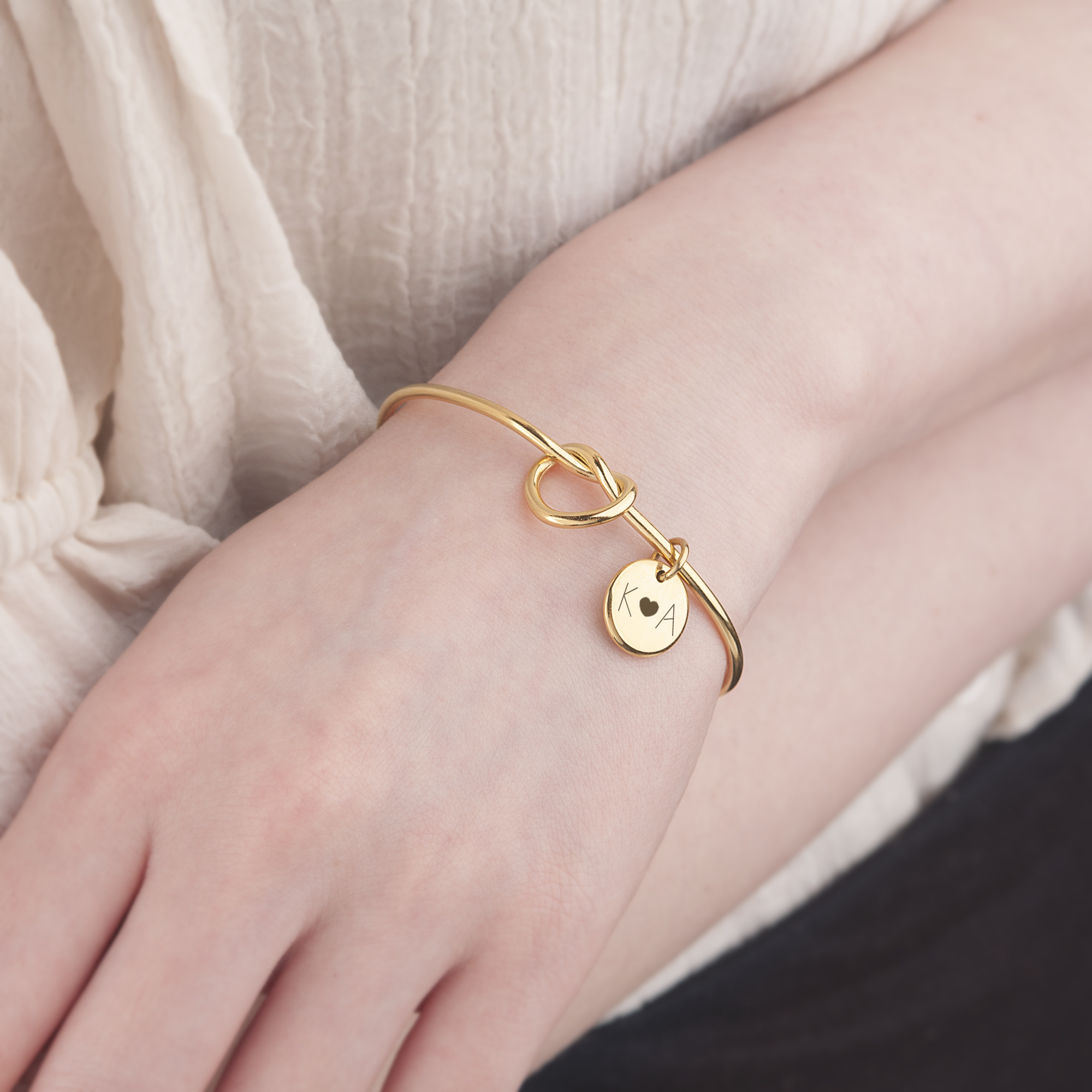 Bracelet with Charm for Women - Personalized Gold Knot Bracelet with Initial - Custom Charm Bracelet - Birthday Gift for Her