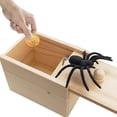 thumbnail image 1 of Araña falsa en una caja, regalo de broma para adultos y niños, cajas sorpresa de madera hechas a mano, juguetes de broma para Halloween, 1 of 5