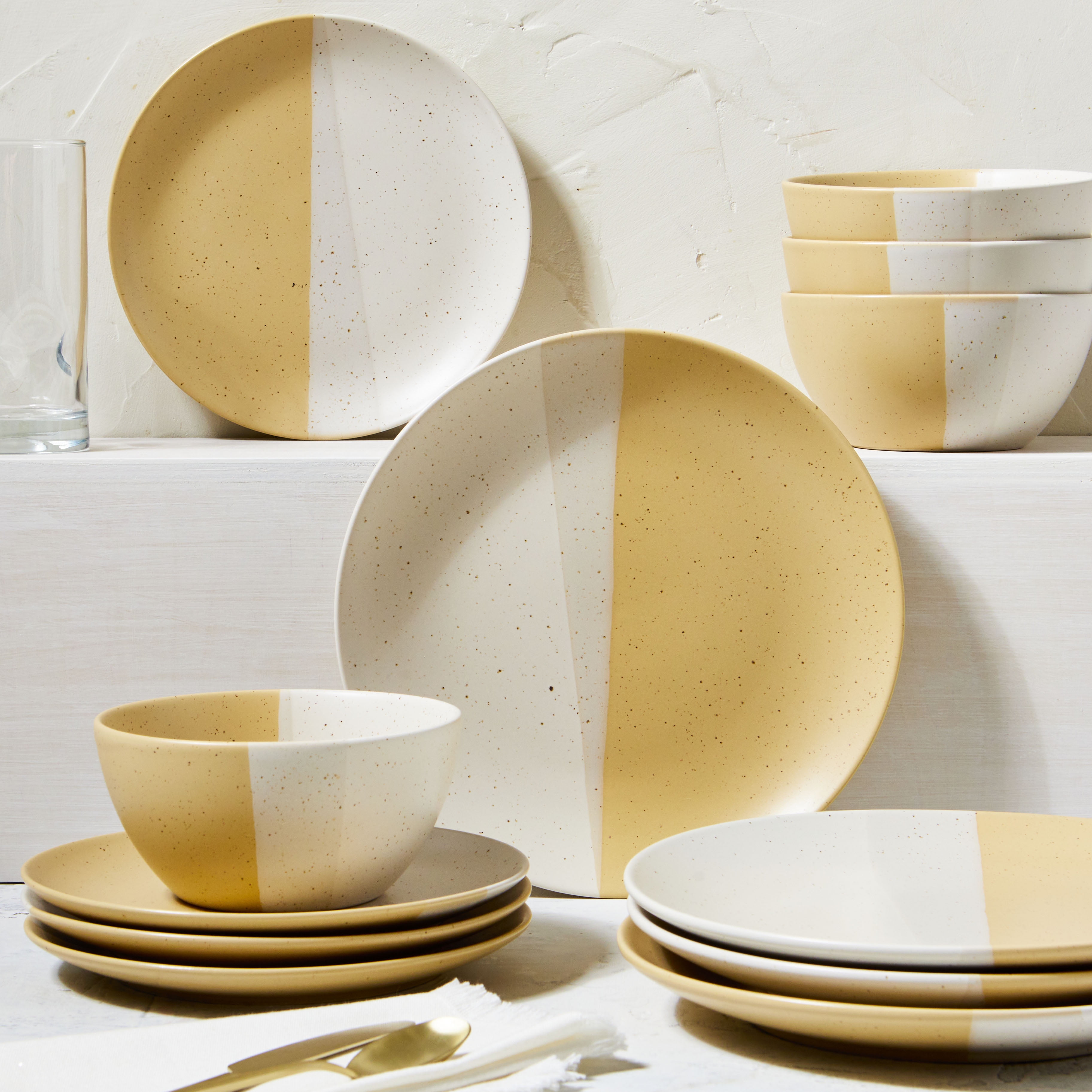 Better Homes & Gardens Yellow Hayes Stoneware 12 Piece Dinnerware Set