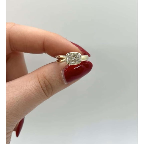 vylahjewellery Elegant Cushion Diamond Engagement Ring 10K Vermeil Yellow Gold Anniversary Gift Ring Bezel Moissanite Solitaire Promise Ring