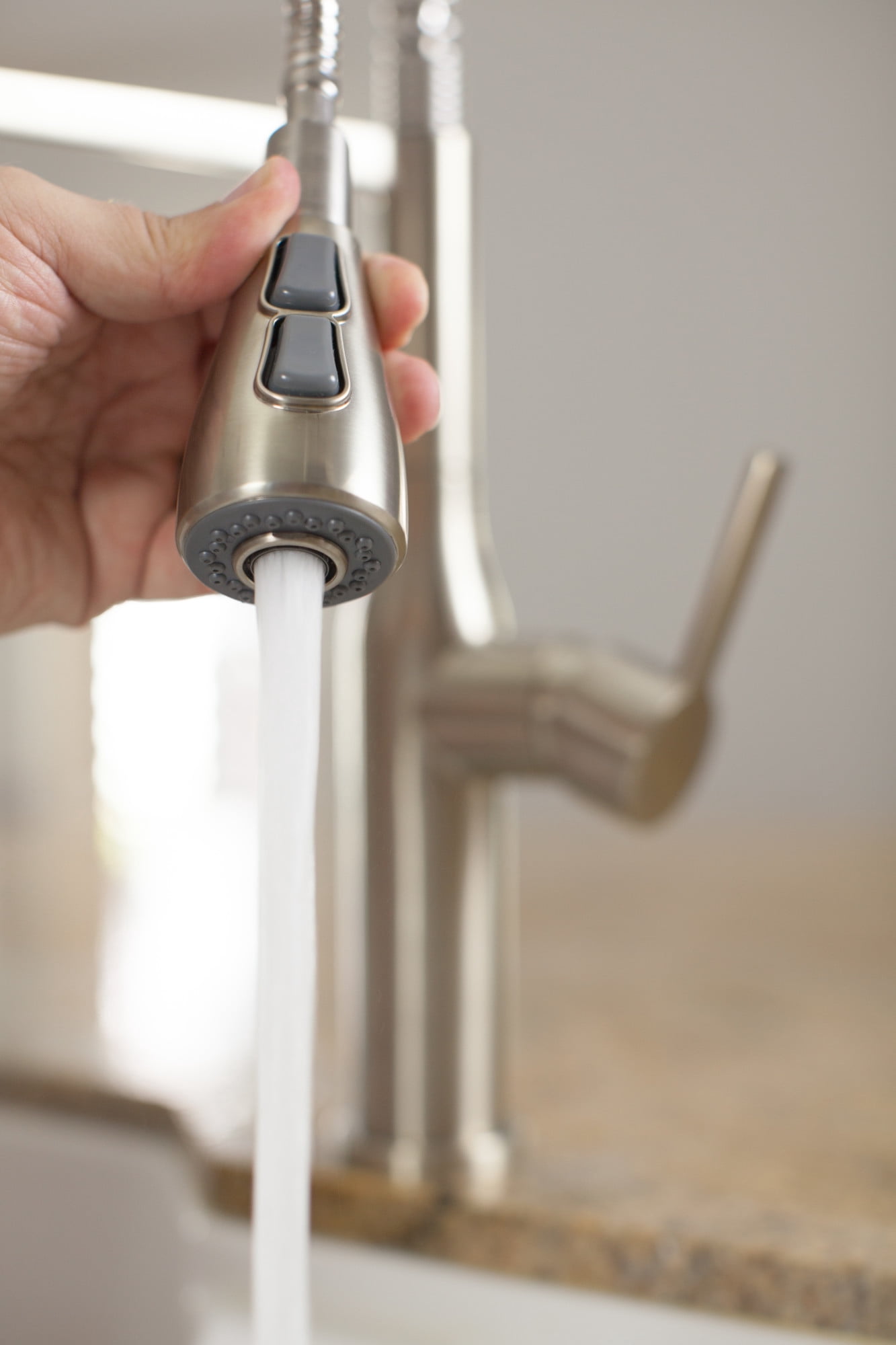 Miseno MNO500LFB Single Handle Pull Down Kitchen Faucet, Flat Black
