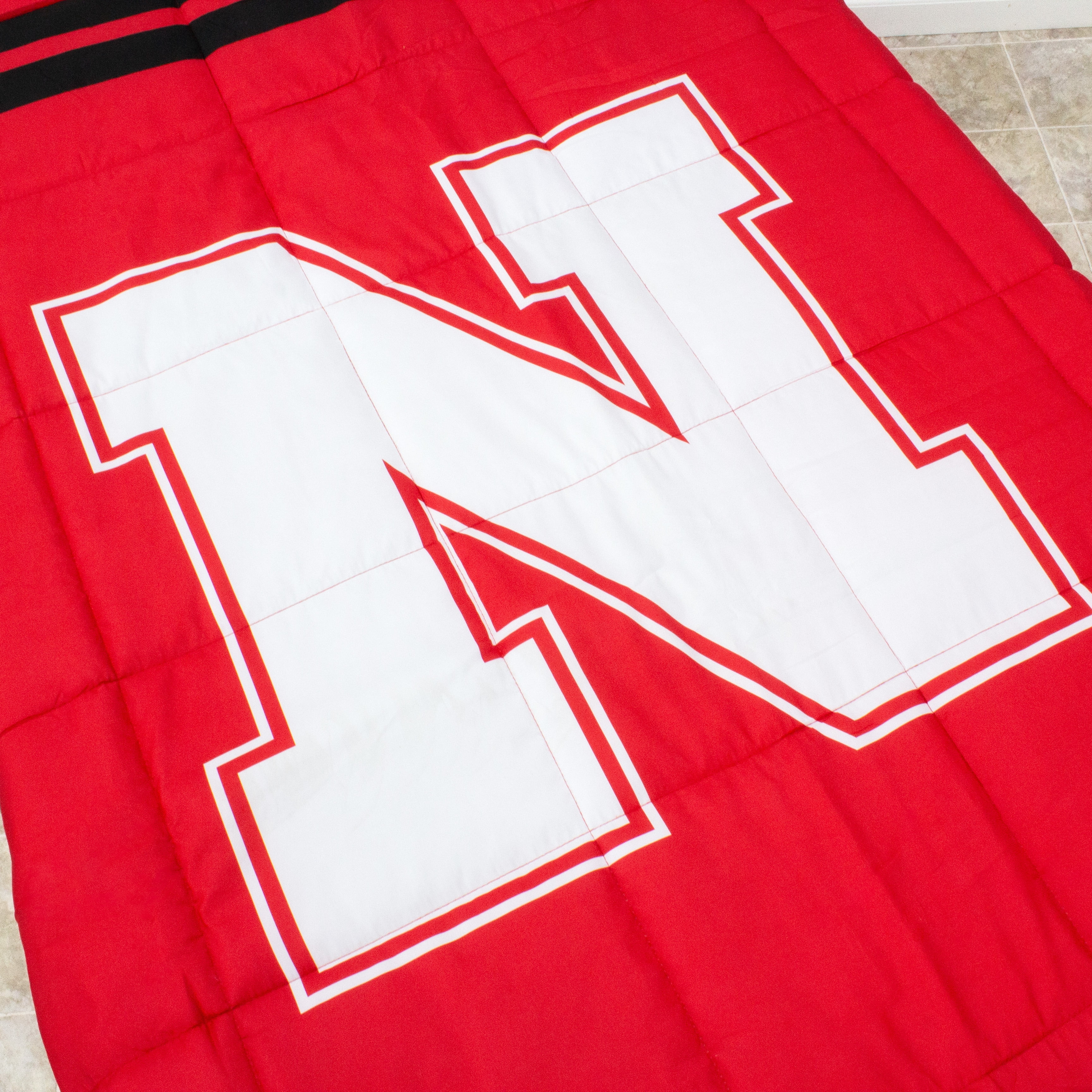 College Covers Nebraska Cornhuskers Reversible Big Logo Soft and Colorful Comforter Full