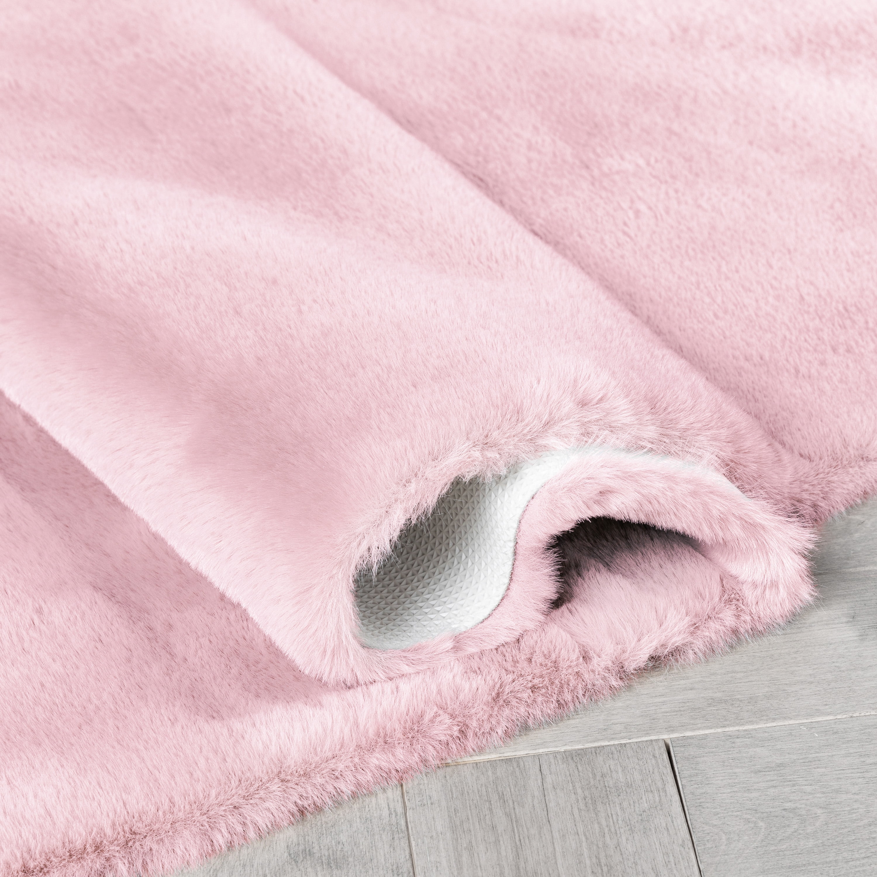 Well Woven Opal Crest Textured Solid Light Pink Modern Faux Fur 2'11" Round Rug