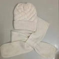 thumbnail image 4 of Minnieouse Cálido con estilo, con bufanda con capucha, varios colores disponibles, gorro con protección para los oídos integrado, bufanda Sombreros Blanquecino, 4 of 6