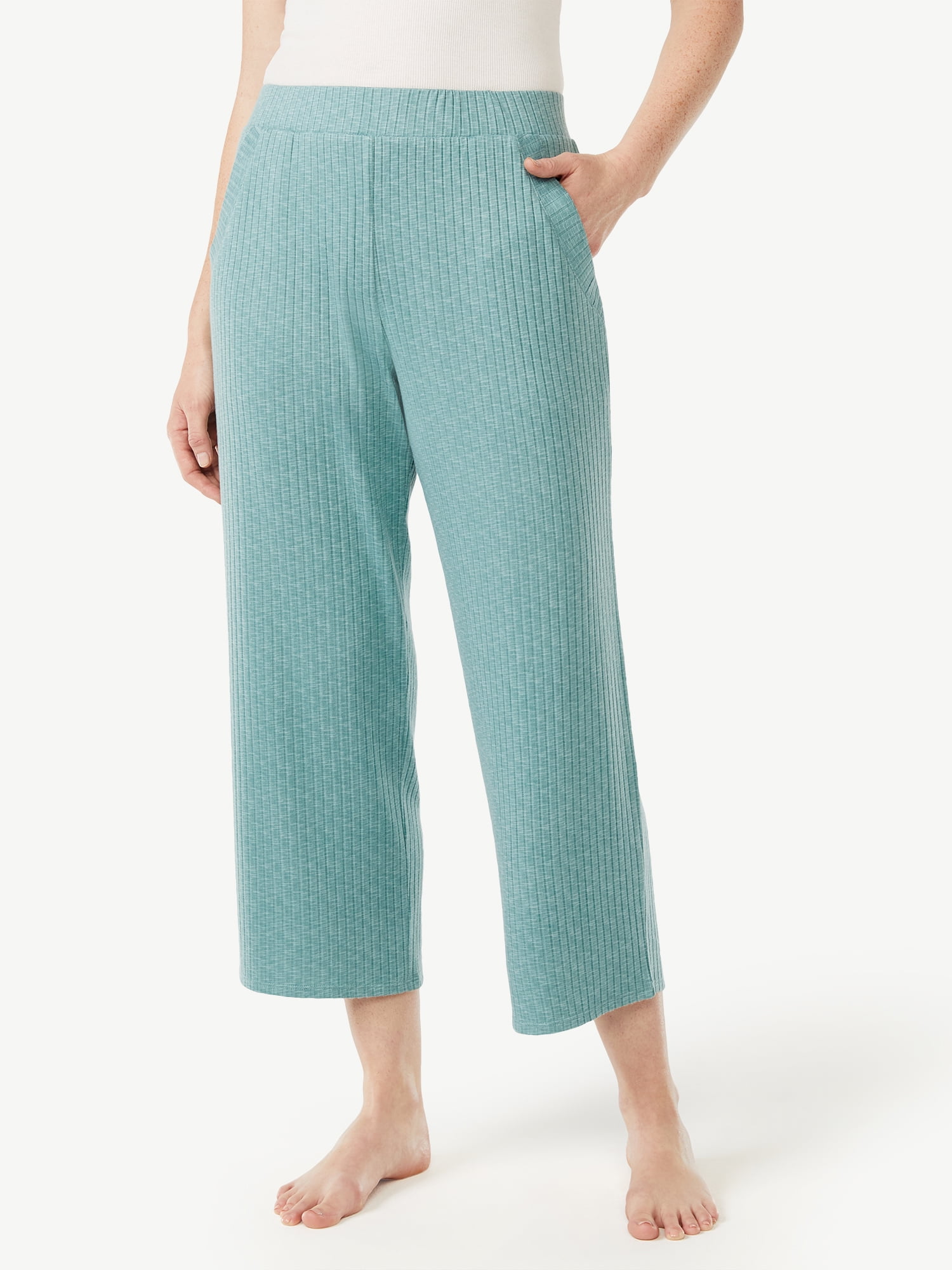 Joyspun Women's Hacci Knit Cropped Pants, Sizes S to 3X