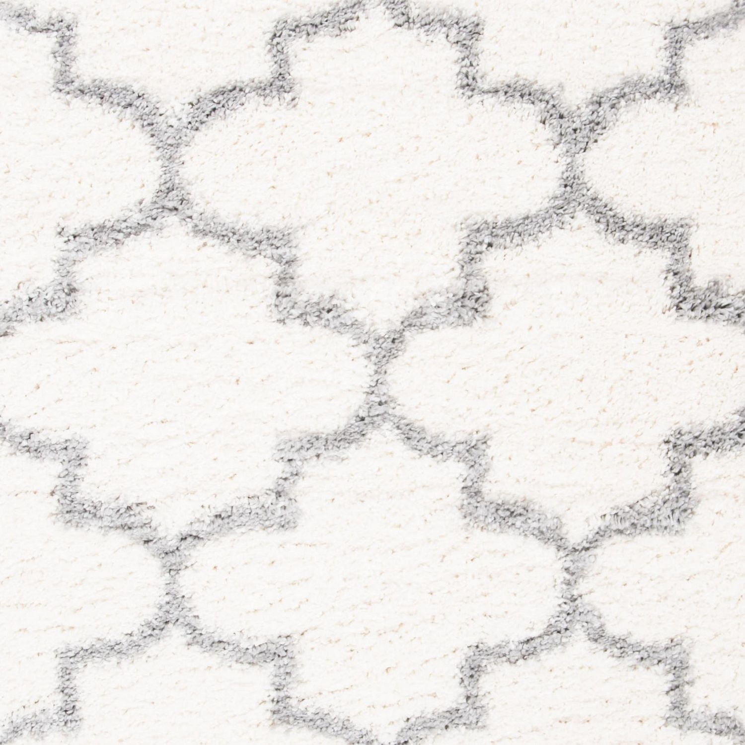 Safavieh Fontana Hilda Geometric Plush Shag Area Rug